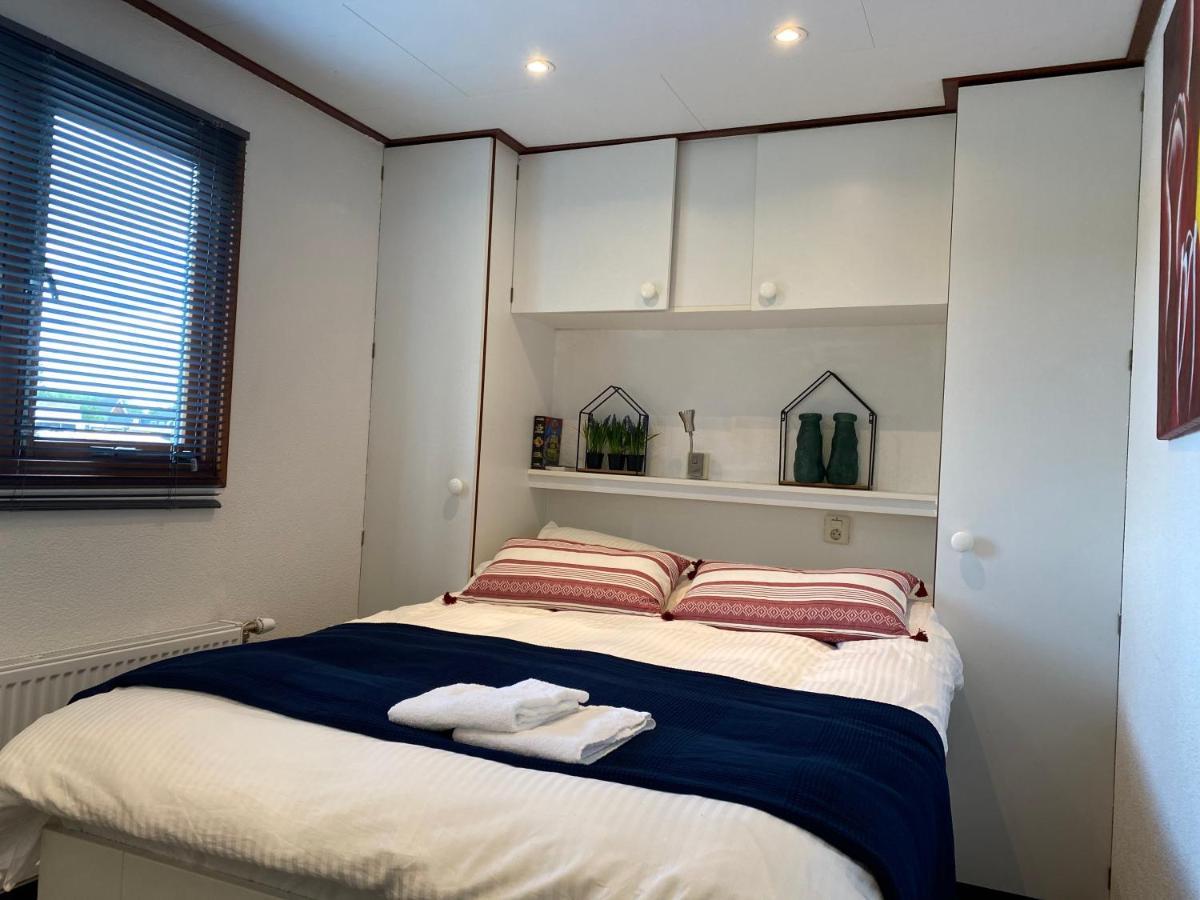 C'Est La Vie Houseboat Nederhorst den Berg Exterior foto
